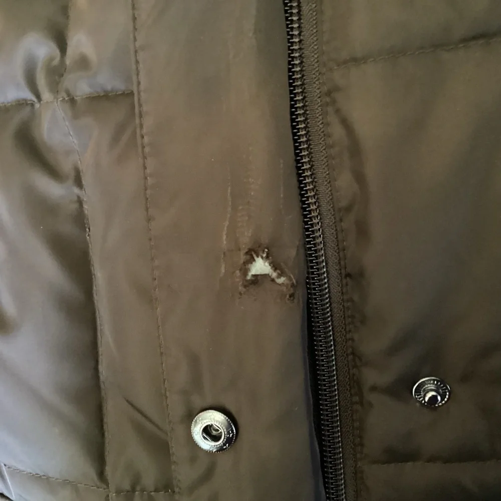 Jones New York Women’s Brown Puffy Coat. Size M - Picture 8 of 10